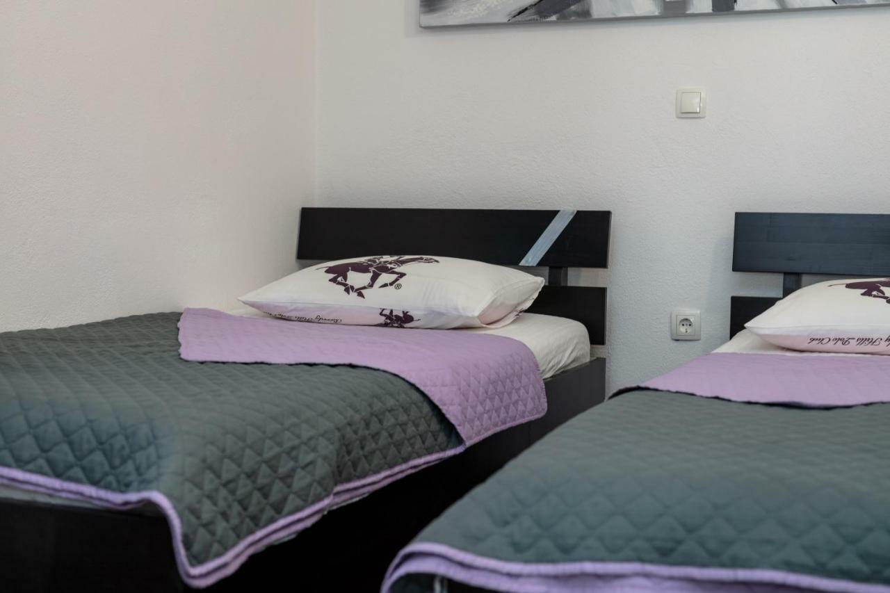 Apartments Bubalo โอมิช ภายนอก รูปภาพ