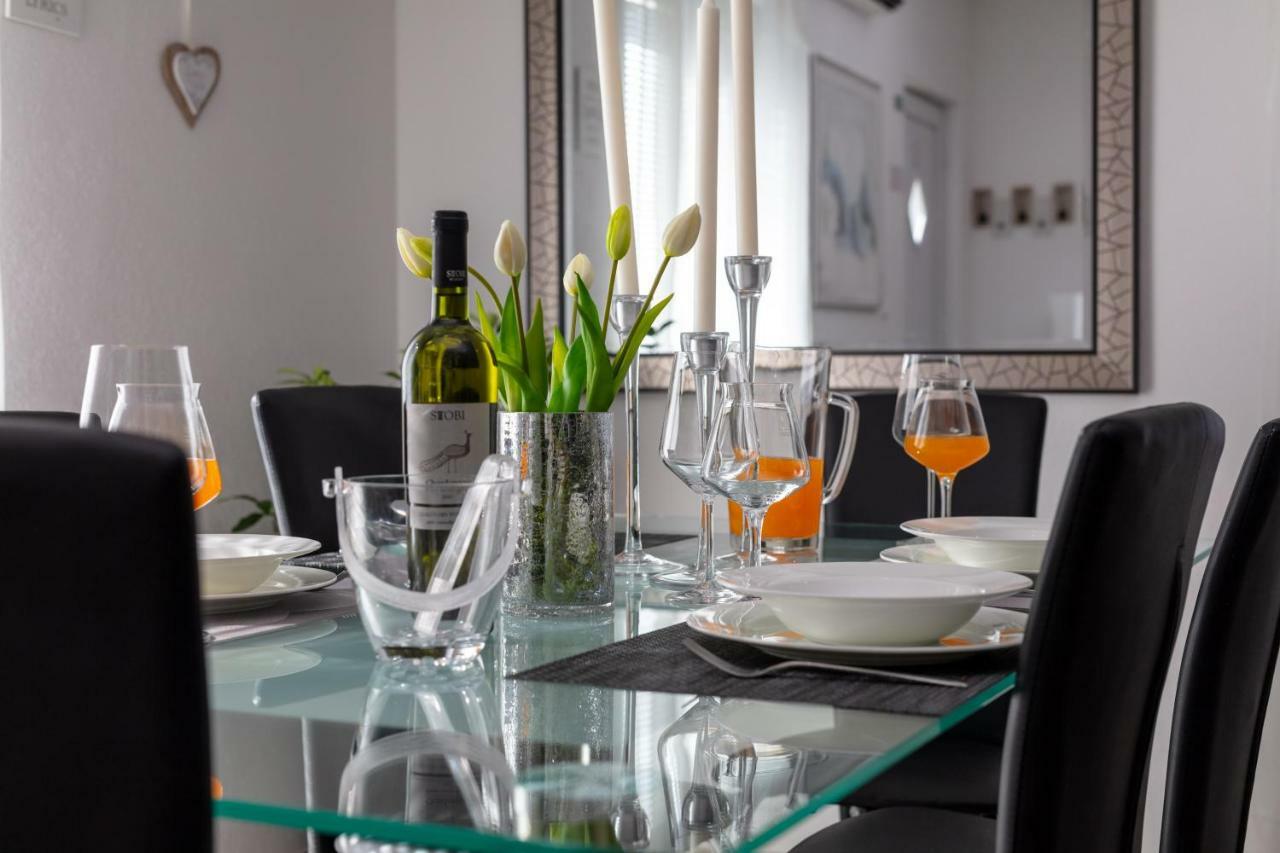 Apartments Bubalo โอมิช ภายนอก รูปภาพ